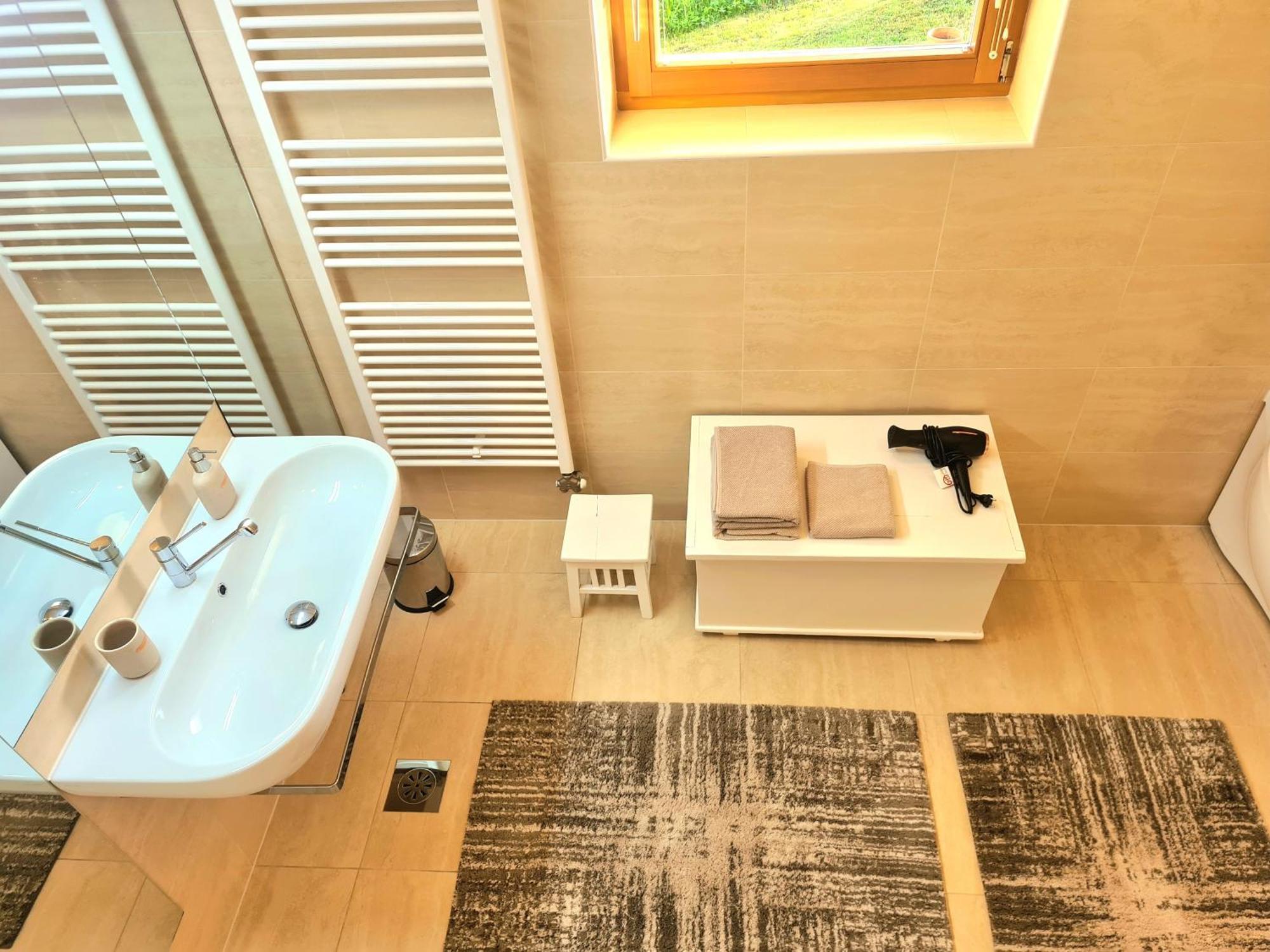 Residence Aurora, ボーヒニ エクステリア 写真